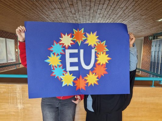 Foto von EU Plakat mit Sternen