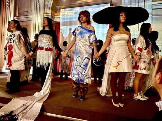 Fashion Show – Performance