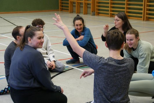 Die Jugendlichen erarbeiten ihr eigenen Performances