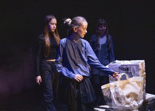 Geschichteunterricht on STAGE 2