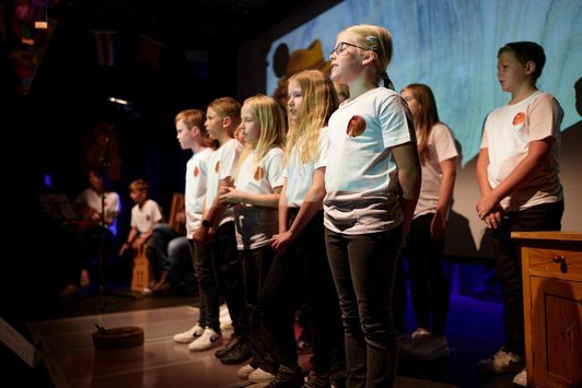 Sicher im Netz mit Inspektor Igel