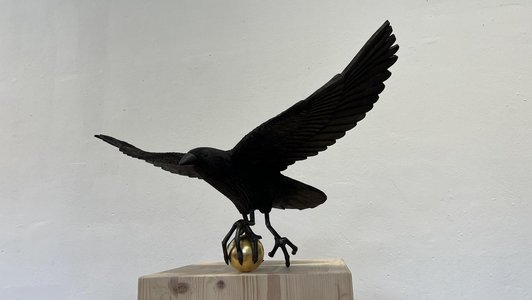 Dreibeinige Krähe Xihe