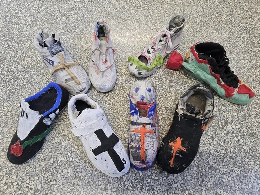 Von Hoffnung und Verlust – Ein Schuh, ein Kind, eine Geschichte